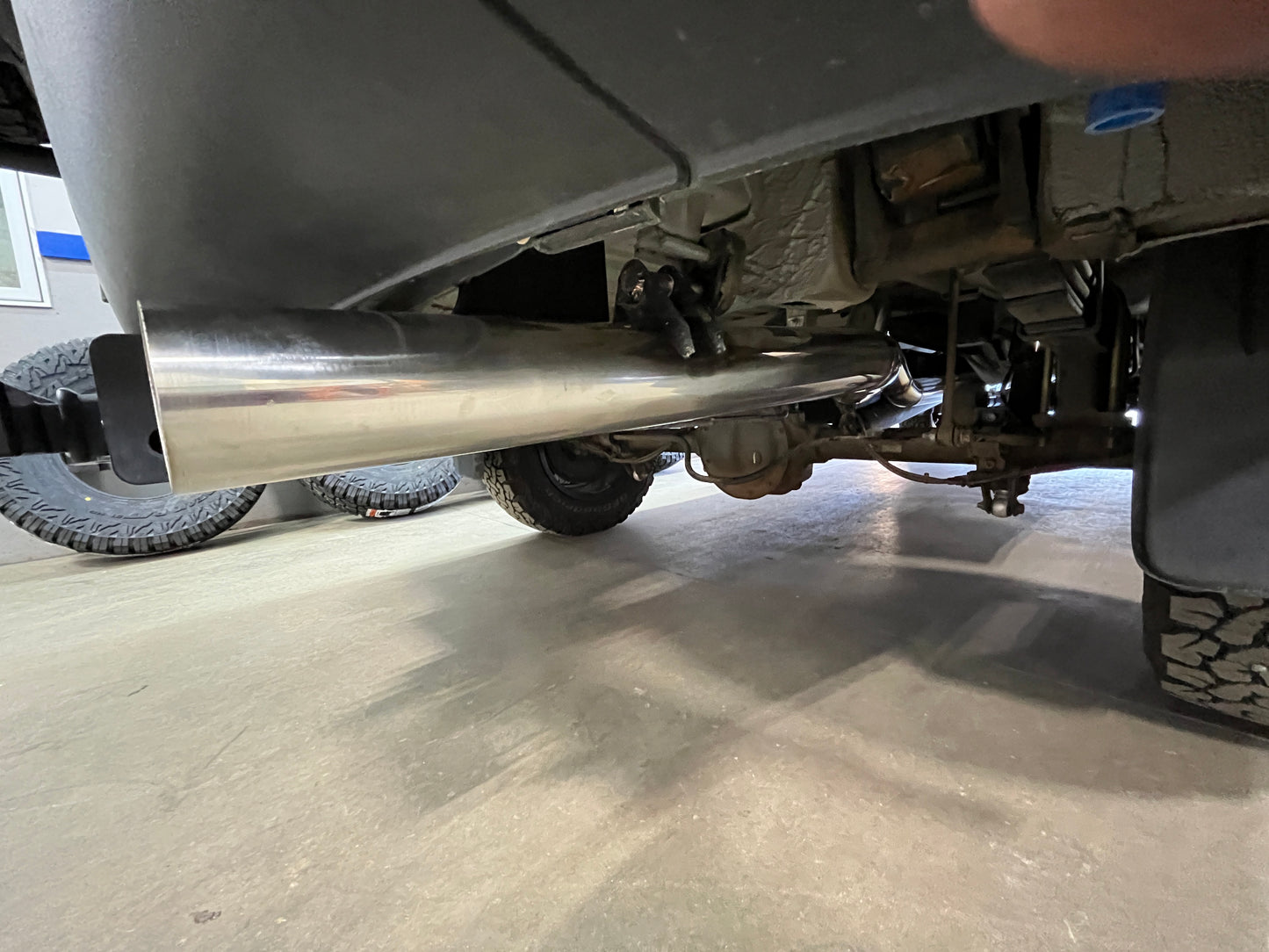 Sprinter van/ Revel Stainless 144" 2500 vs30 / ncv3 rear exit exhaust